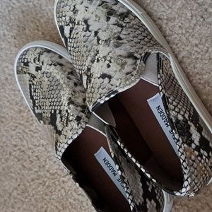 Steve Madden slip on shoes
